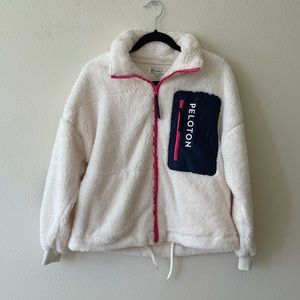 NWT HTF Peloton Sherpa Teddy Jacket (off-white color) size small